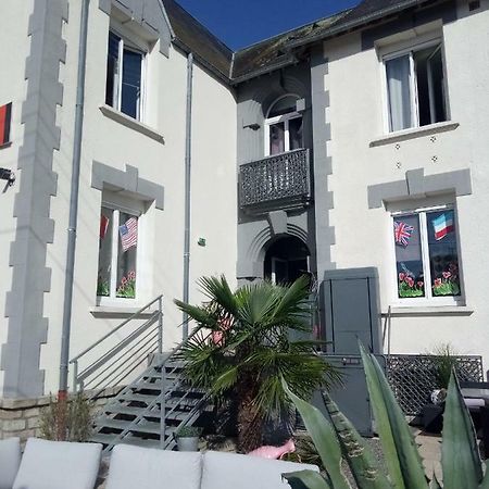 Hotel Le 6 3 Resto Home Port-en-Bessin-Huppain Dış mekan fotoğraf
